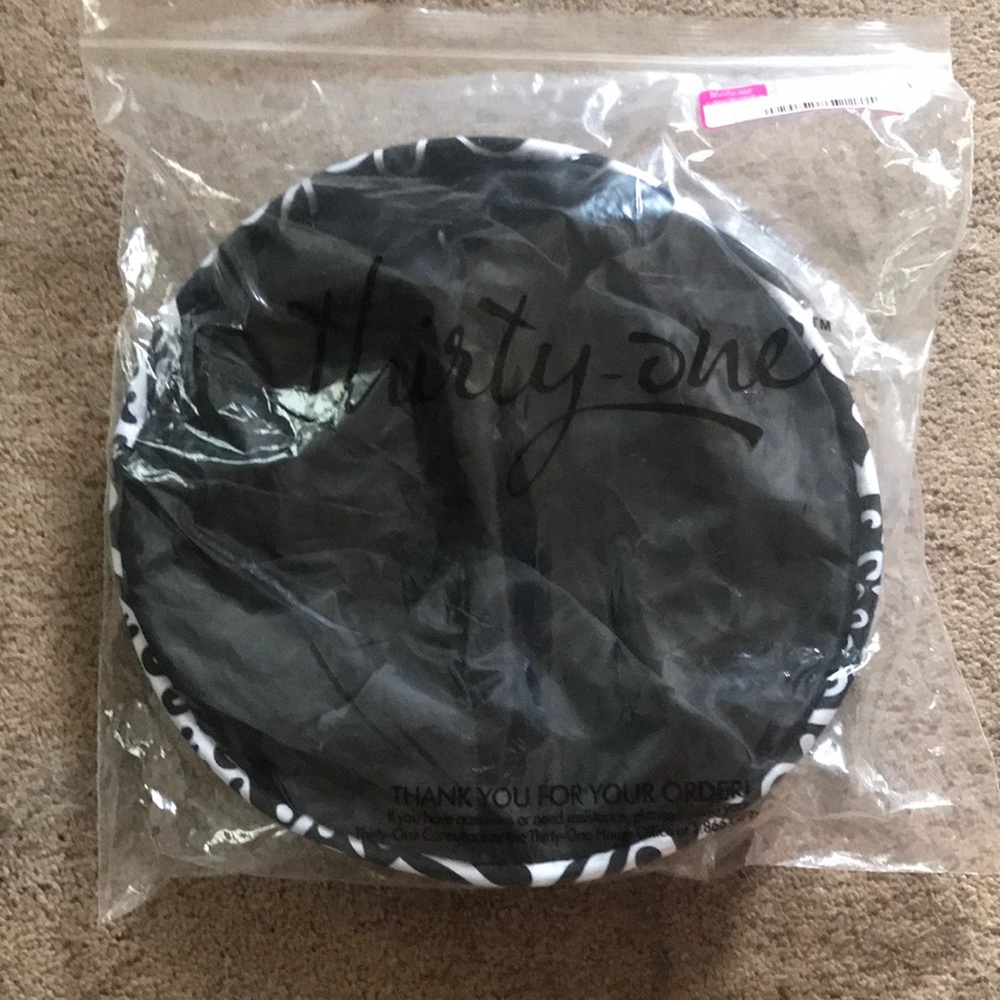 Thirty-one cinch-top bin